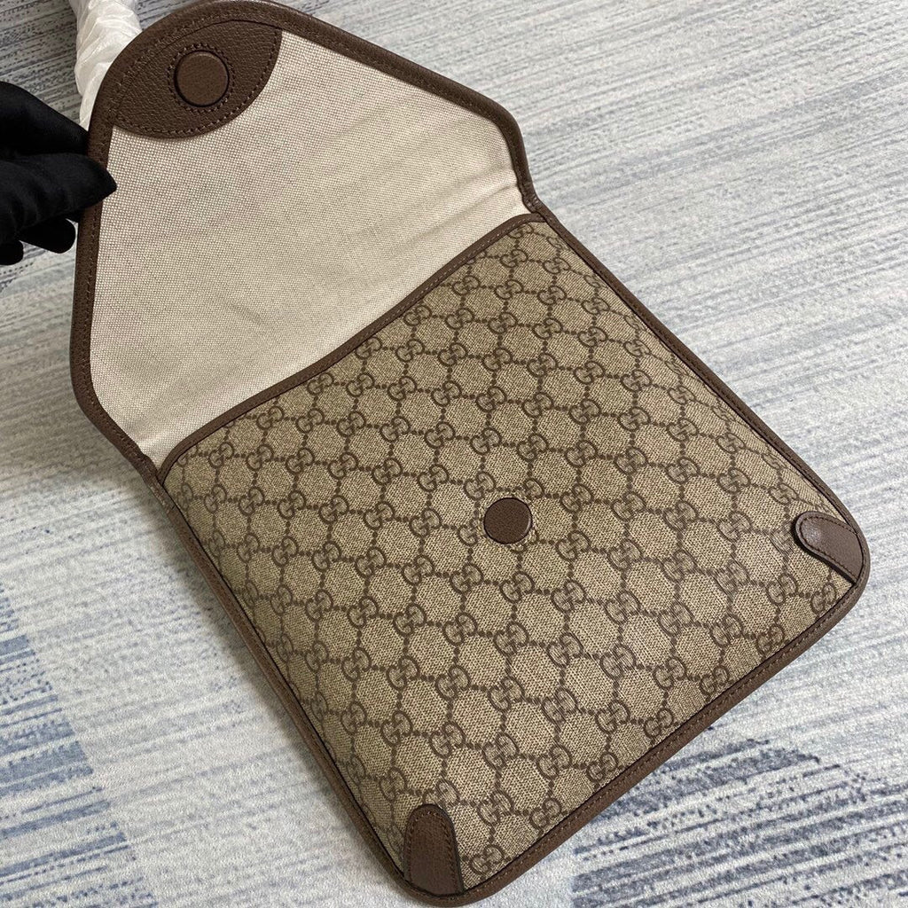 Gucci 599521 GG Supreme Medium Bag Beige