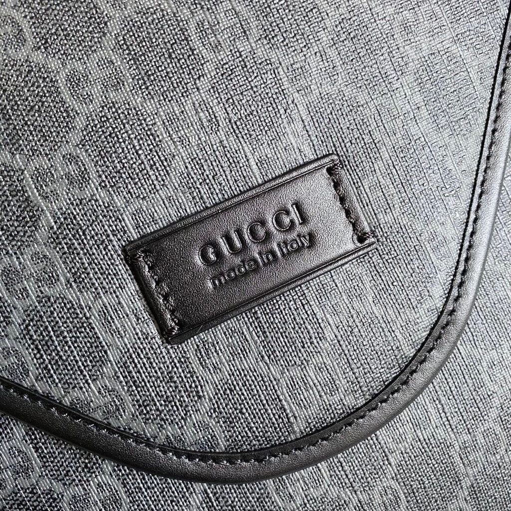 Gucci 599521 GG Supreme Medium Bag Black