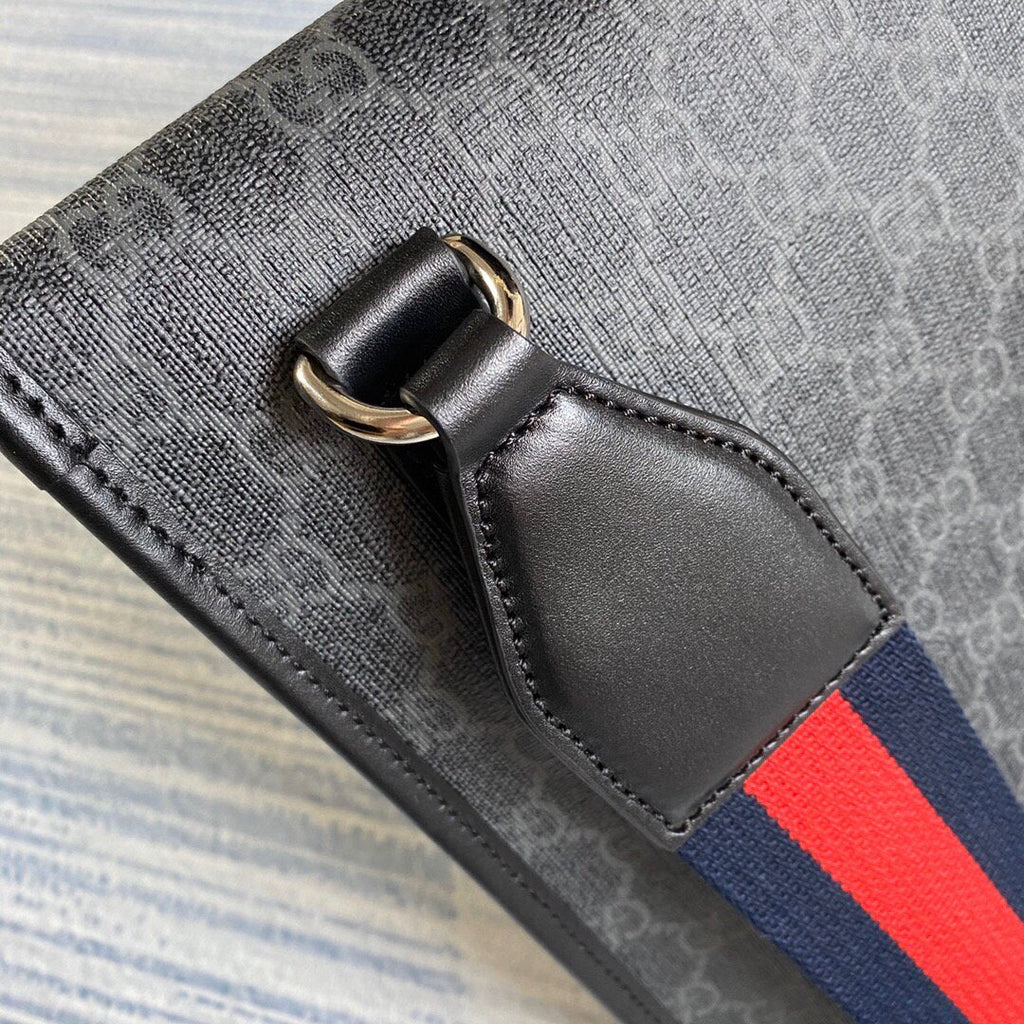Gucci 599521 GG Supreme Medium Bag Black