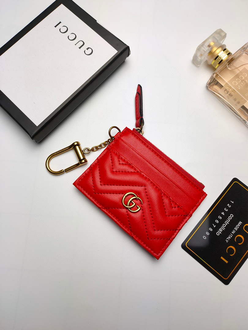 Gucci 627064 GG Marmont Keychain Wallet Red