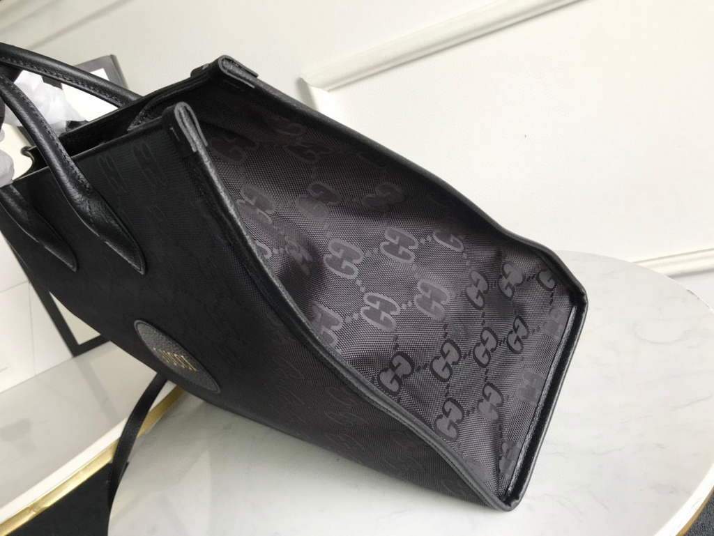 Gucci 630353 Gucci Off The Grid tote Bag