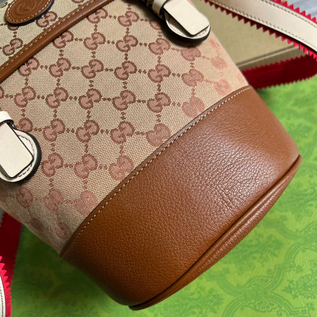 Gucci 630819 Bucket Bag in GG Supreme Canvas and Brown Leather