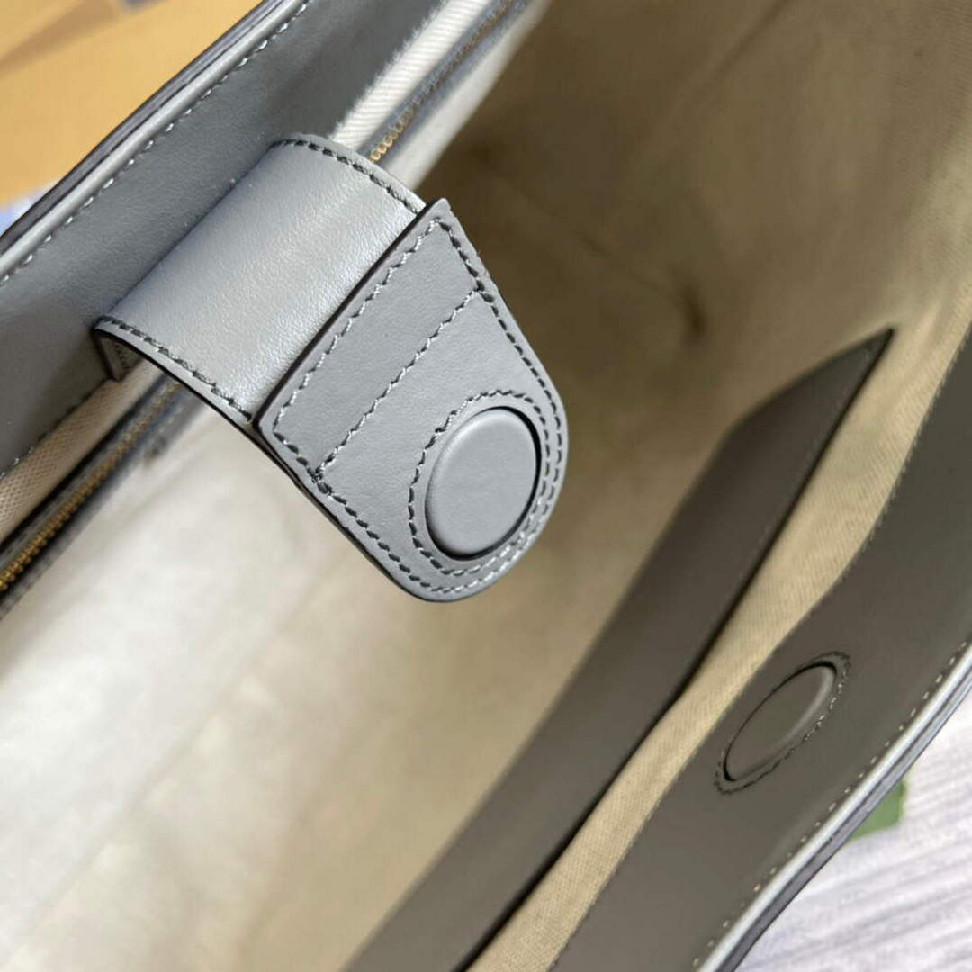 Gucci 631685 GG matelass¨¦ leather medium tote Bag Gray