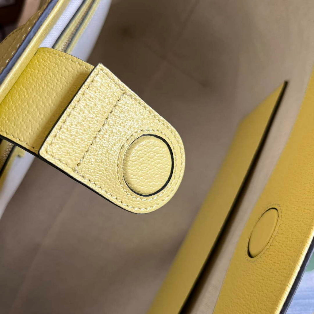 Gucci 631685 Ophidia jumbo GG medium tote Banana