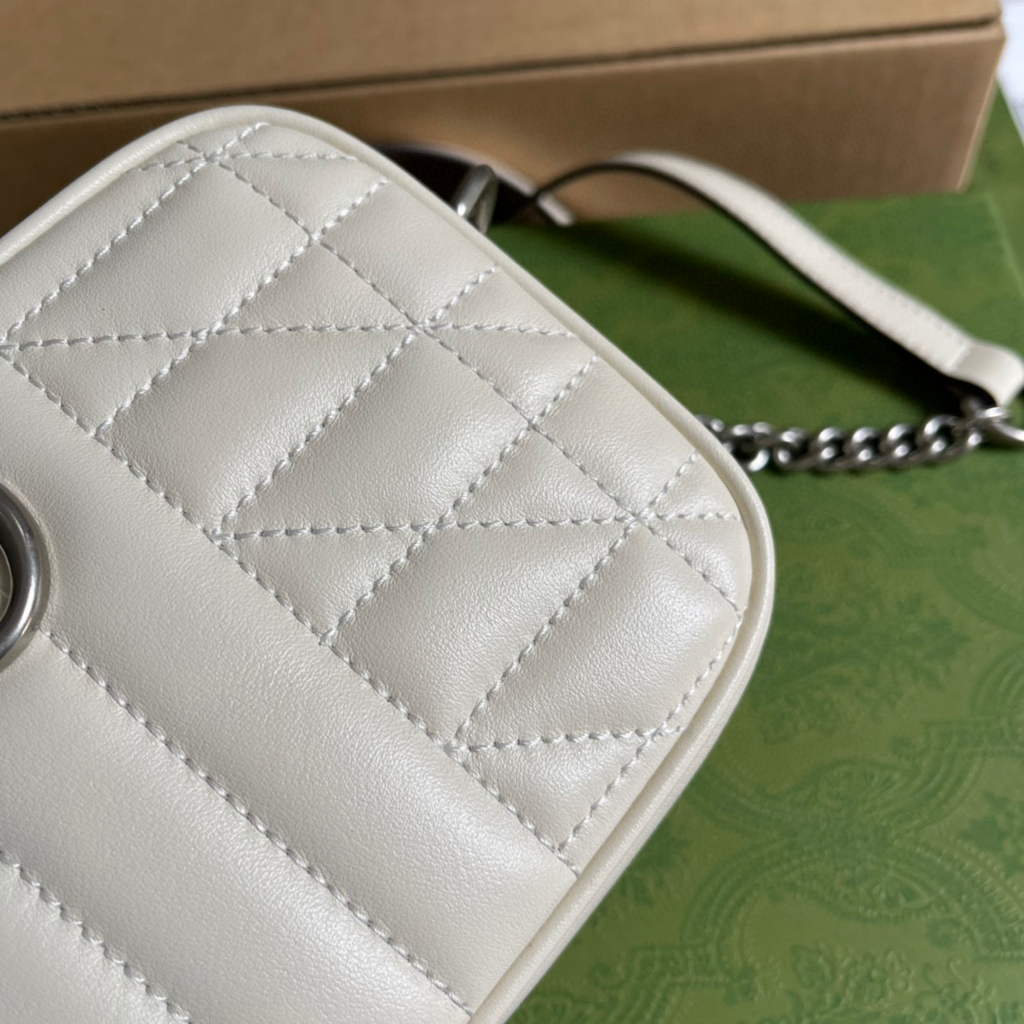 Gucci 634936 GG Marmont Mini Shoulder Bag Beige
