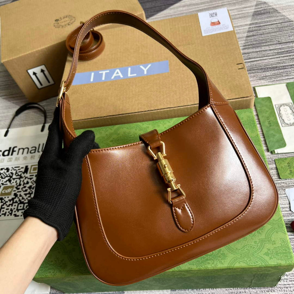 Gucci 636709 Jackie 1961 Small Shoulder Bag Brown