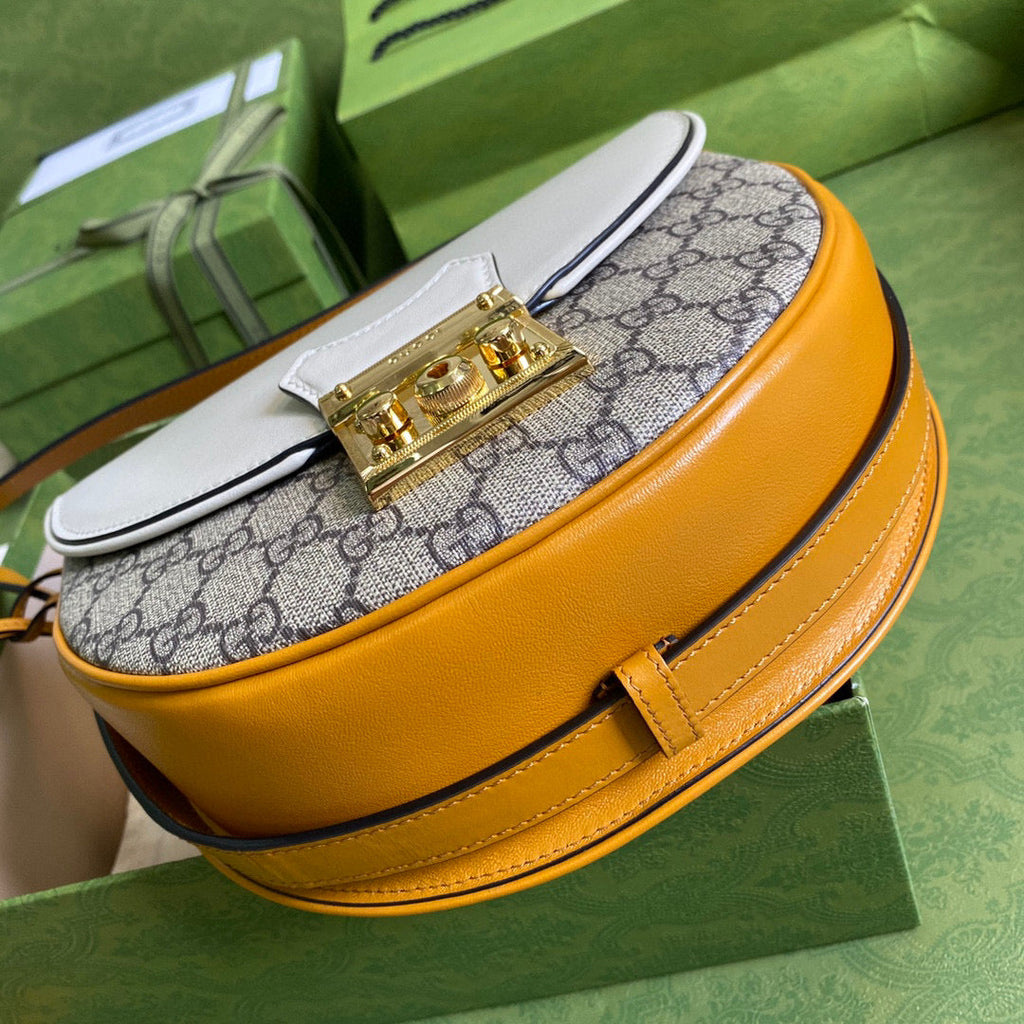 Gucci 644524 Padlock small shoulder bag Beige