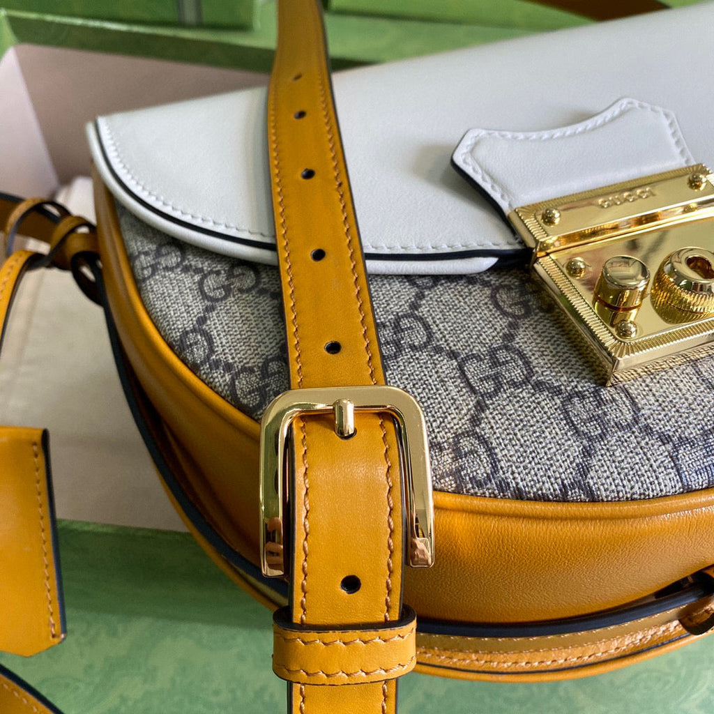 Gucci 644524 Padlock small shoulder bag Beige