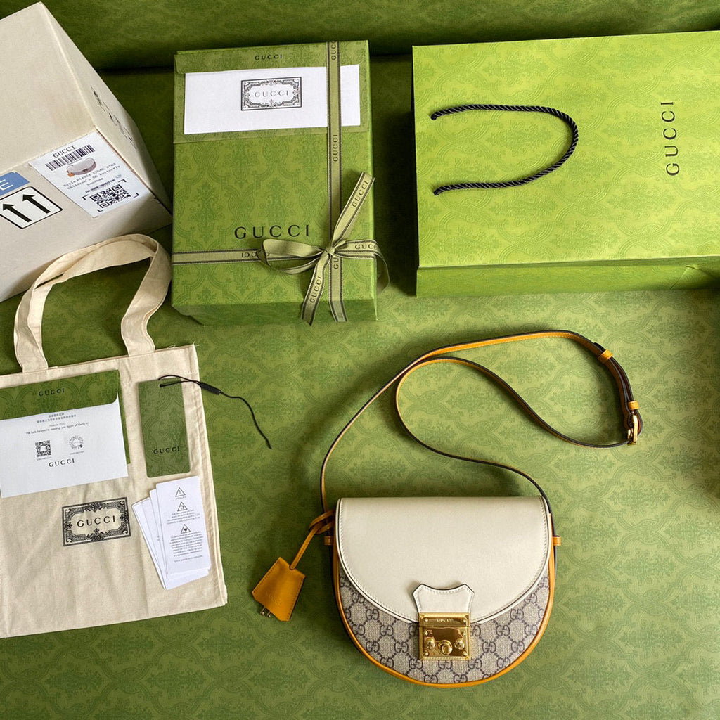 Gucci 644524 Padlock small shoulder bag Beige