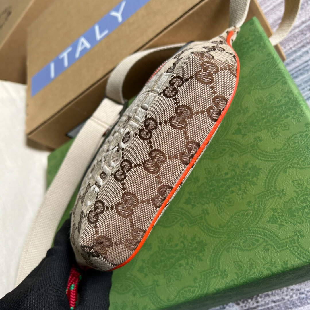 Gucci 650299 The North Face x Gucci Belt Bag - Default Title - View 6
