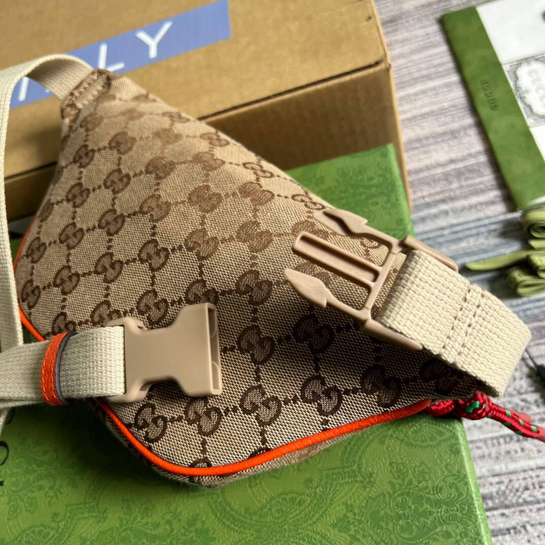 Gucci 650299 The North Face x Gucci Belt Bag - Default Title - View 8