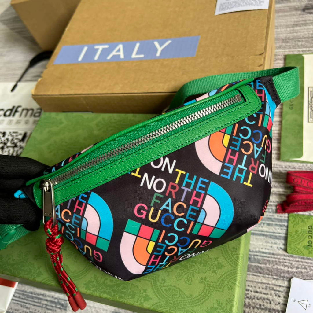 Gucci 650299 The North Face x Gucci belt bag Green