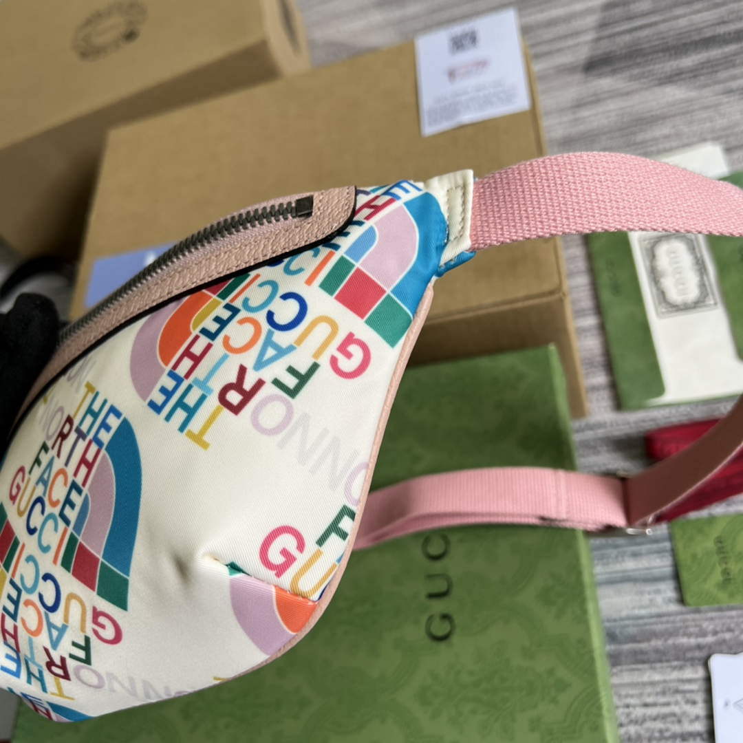 Gucci 650299 The North Face x Gucci belt bag Pink