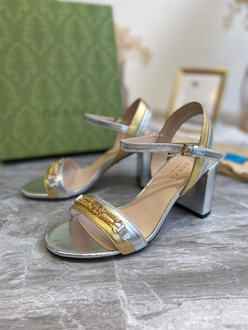 Gucci 655408 Women's Sandal With Chain Leather Silver - luxibagsmall