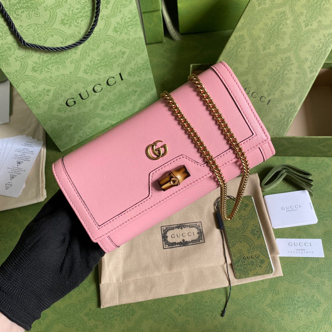 Gucci 658243 Diana chain wallet in Pink - Default Title - View 1