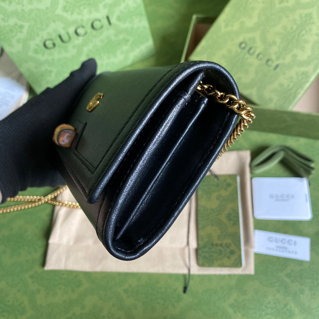 Gucci 658243 Diana chain wallet in Black