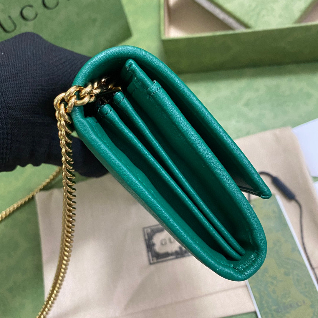 Gucci 658243 Diana chain wallet in Green