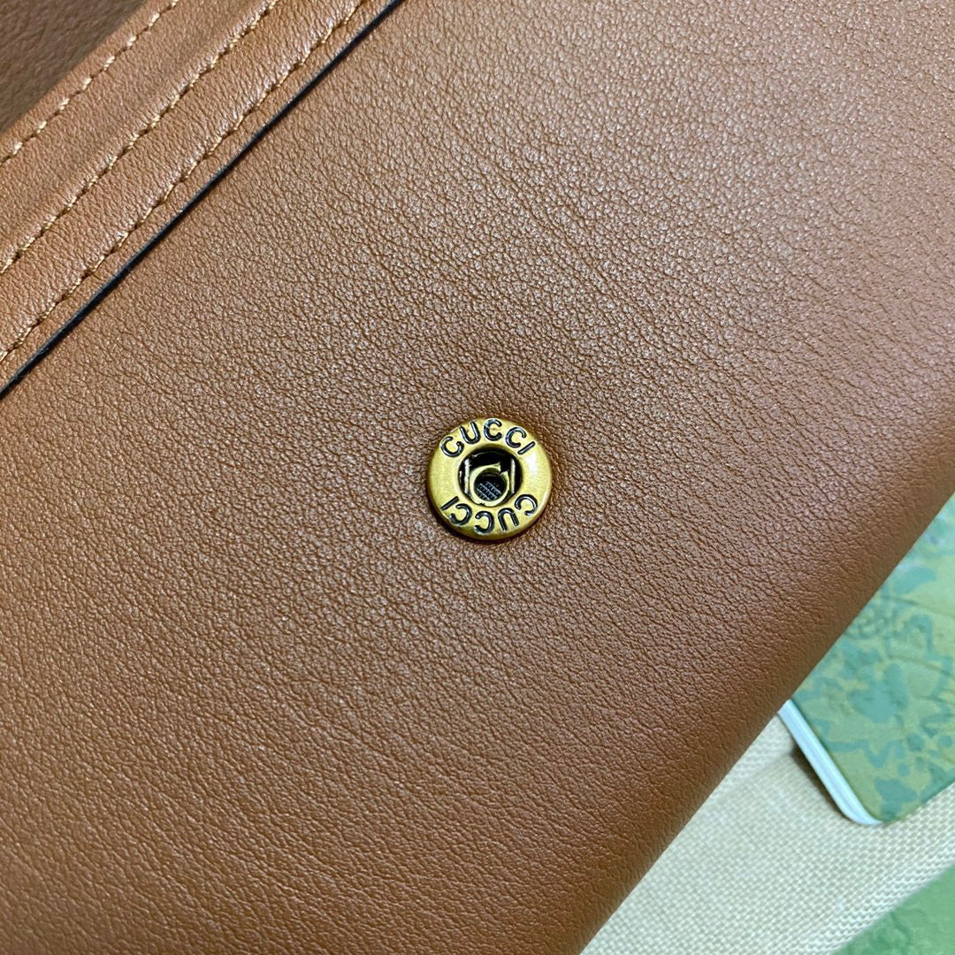 Gucci 658243 Diana chain wallet in Brown