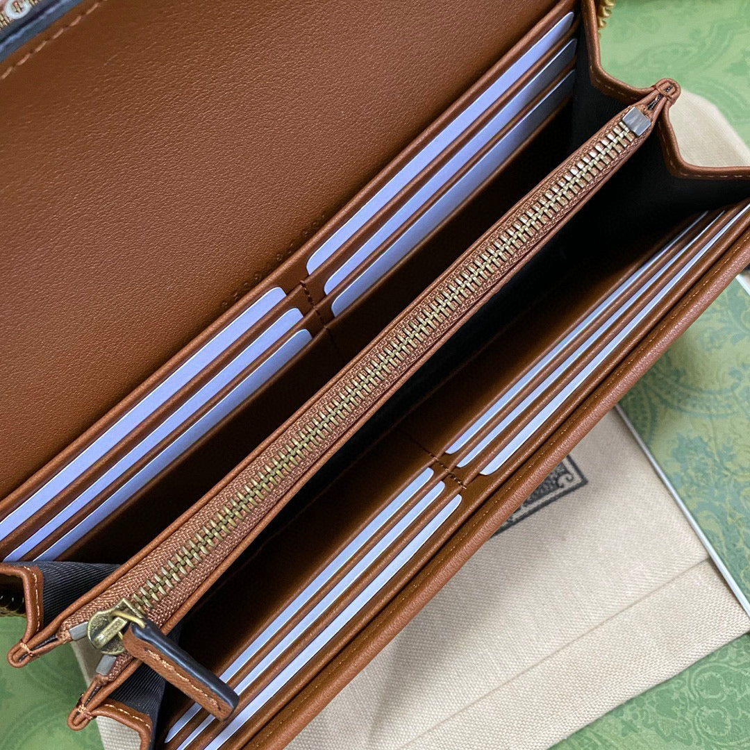 Gucci 658243 Diana chain wallet in Brown