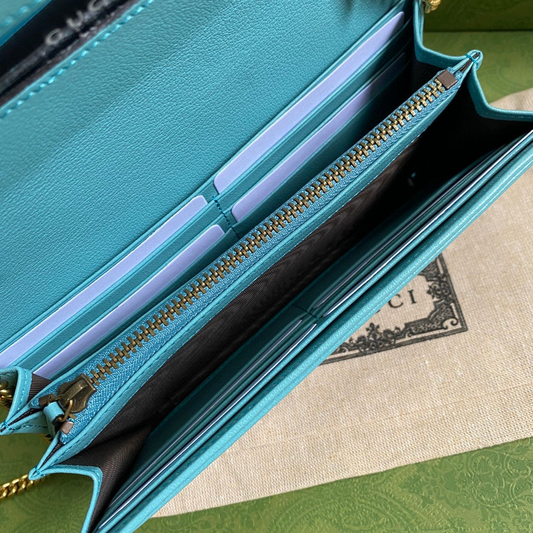 Gucci 658243 Diana chain wallet in Blue