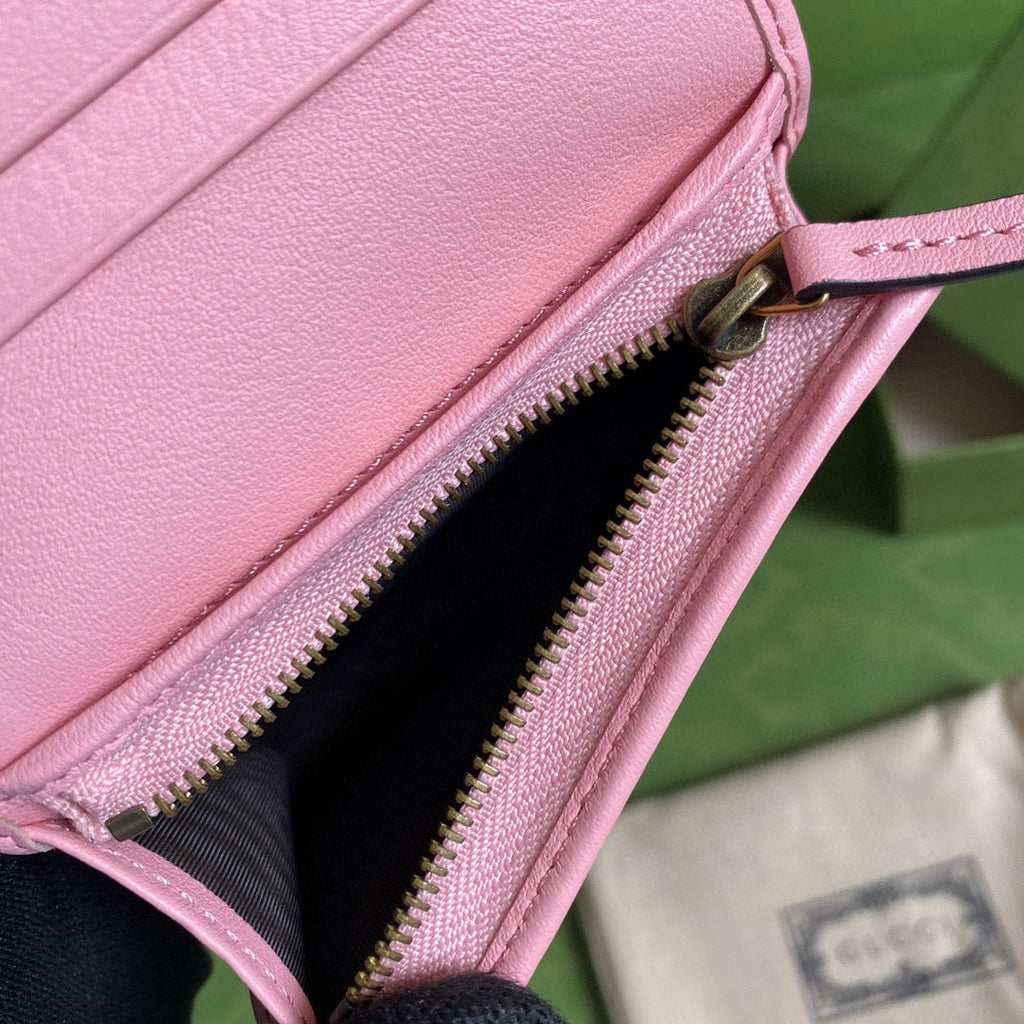 Gucci ??658244 Diana Card Case Wallet in Pink