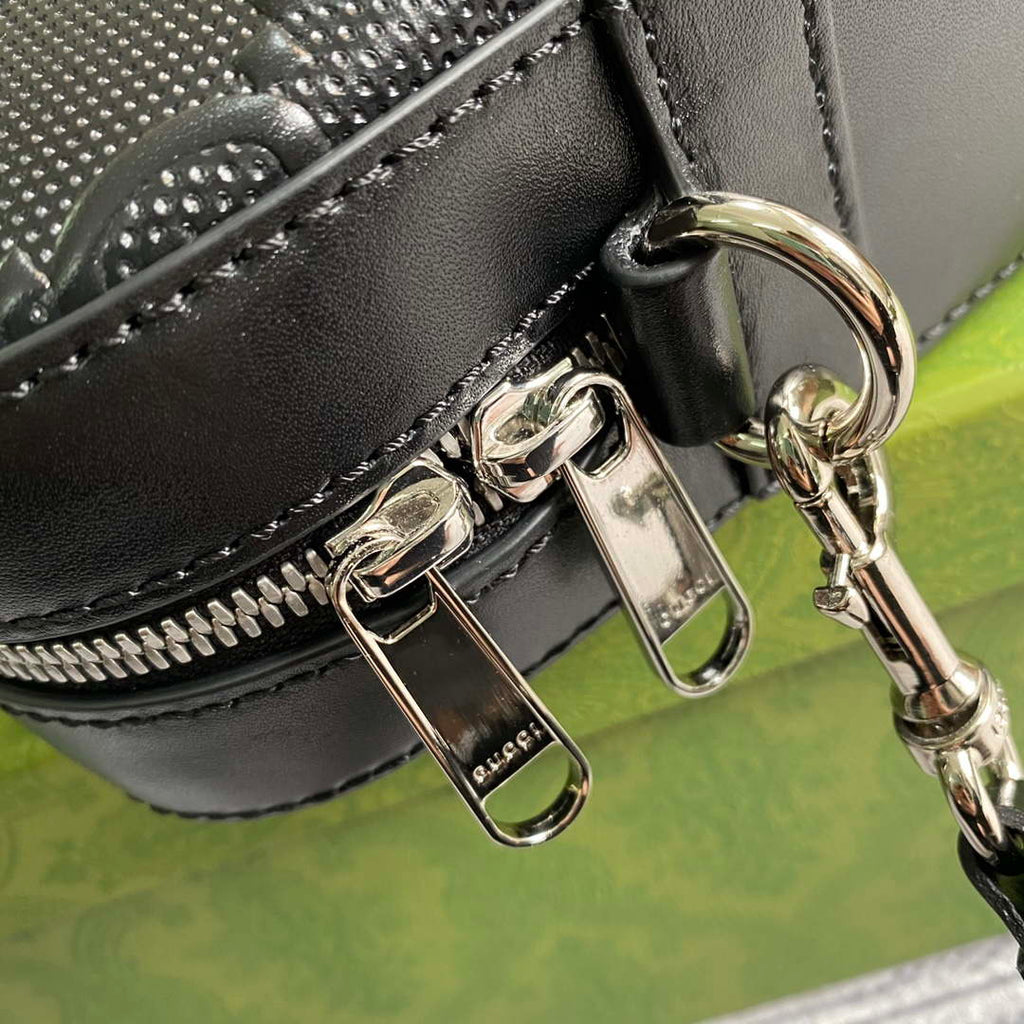 Gucci 658573 Men's GG embossed briefcase Bag Black