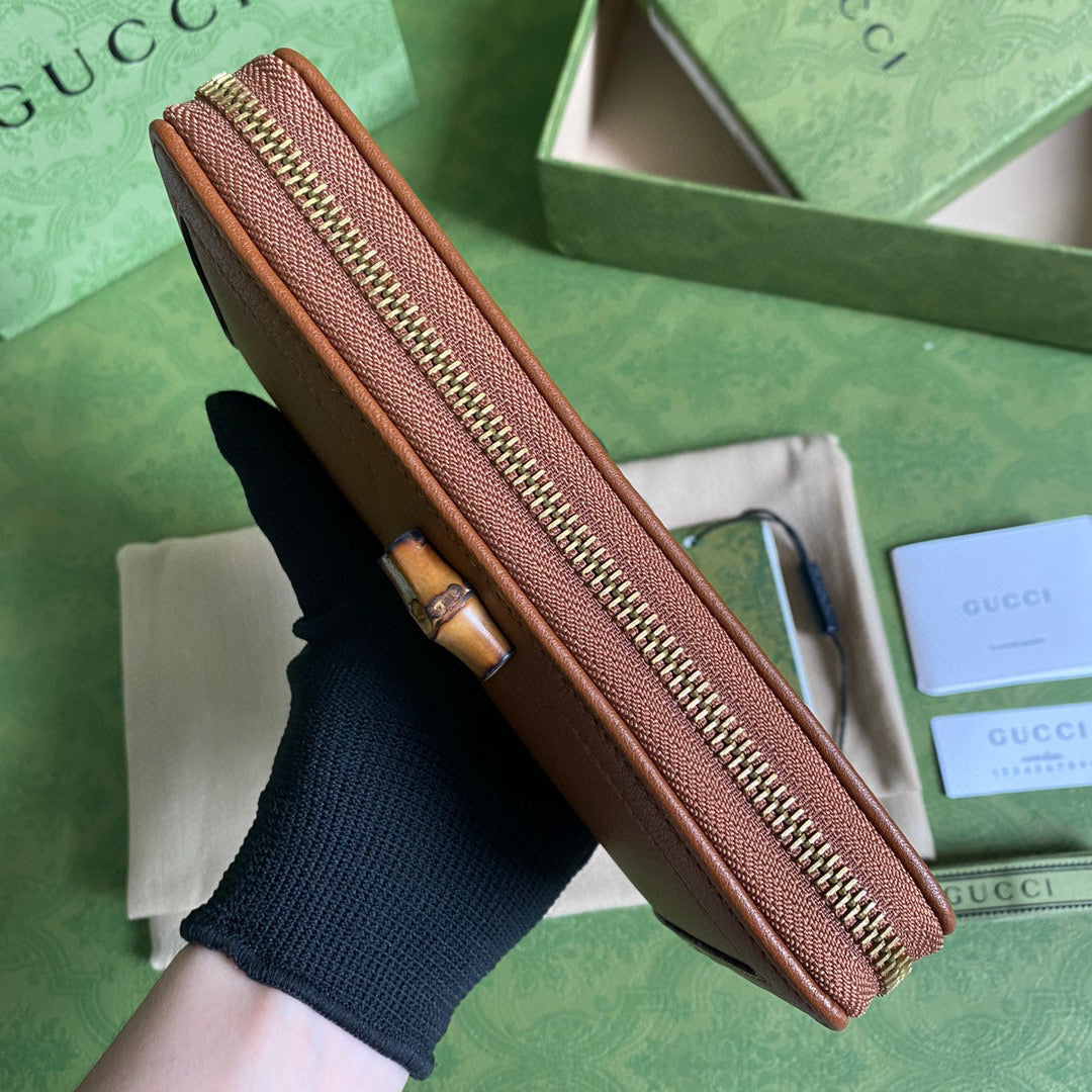 Gucci 658634 Diana Continental Wallet in Brown
