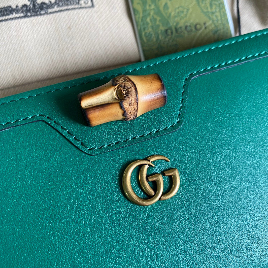 Gucci 658634 Diana Continental Wallet in Green