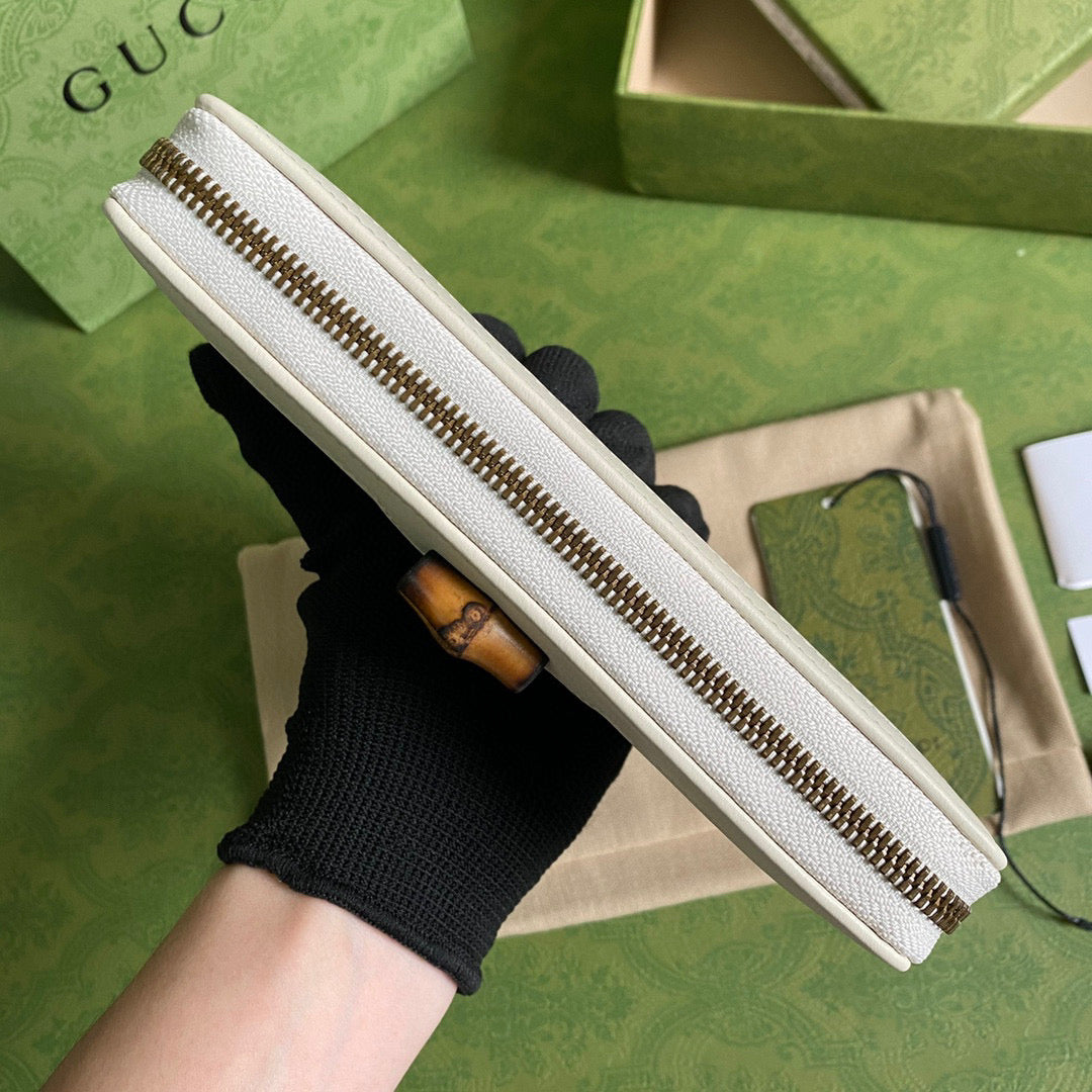 Gucci 658634 Diana Continental Wallet in White