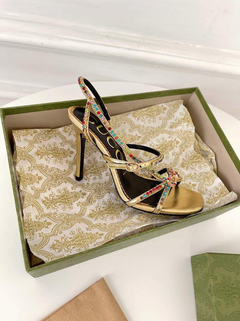 Gucci 659198 Women's sandal with Gold