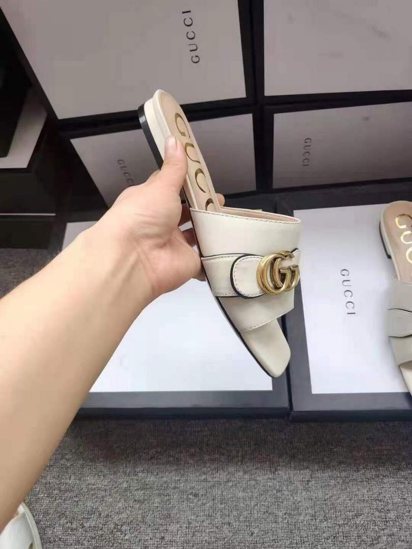 Gucci 663879 Online Exclusive Sandal With Double G Leather Rice White - luxibagsmall