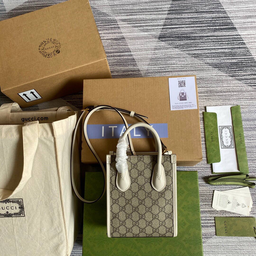 Gucci 671623 Mini Tote Bag With Lnterlocking G White - Default Title - View 2