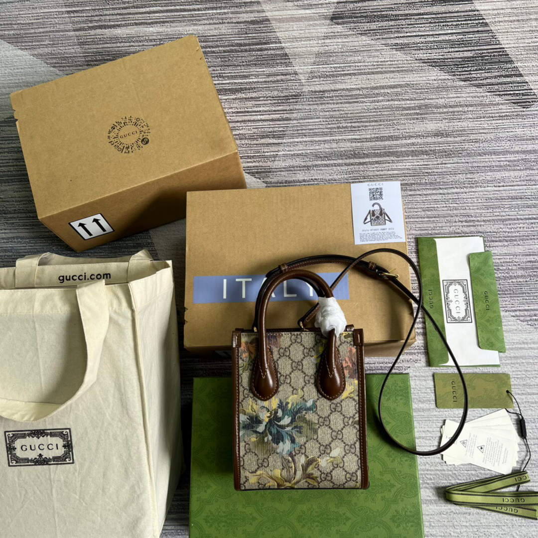 Gucci 671623 Mini Tote Bag With Lnterlocking G Brown