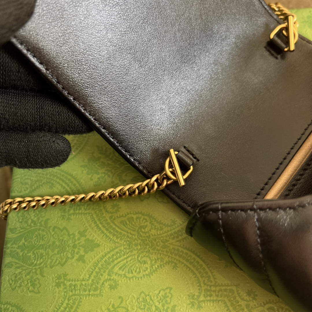 Gucci 672251 GG Marmont matelass¨¦ Mini IPhone bag black