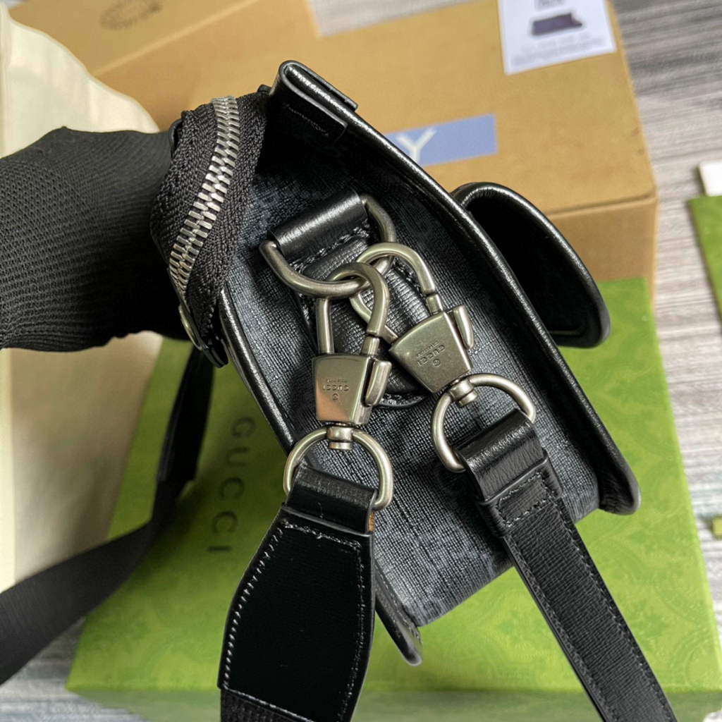 Gucci 674164 Messenger Bag With Lnterlocking G Black