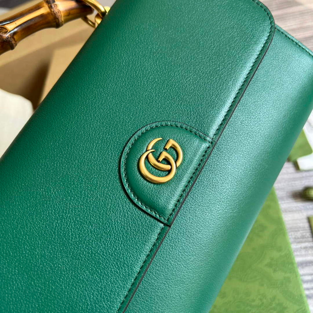 Gucci 675794 Gucci Diana Small Shoulder Bag Green