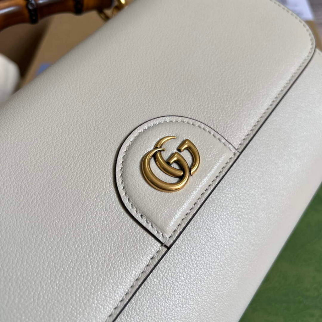 Gucci 675794 Gucci Diana Small Shoulder Bag White