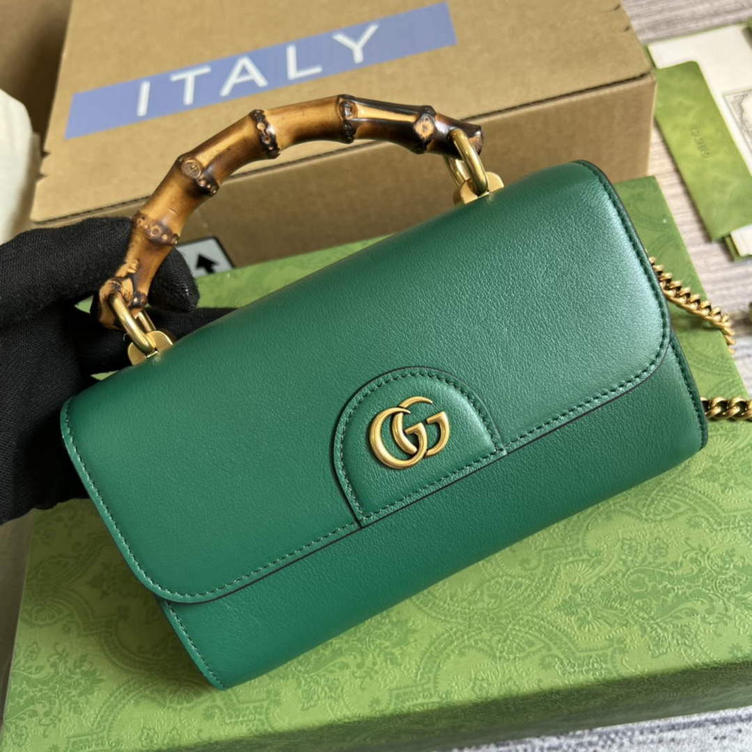 Gucci 675795 Gucci Diana mini shoulder bag Green - Default Title - View 1