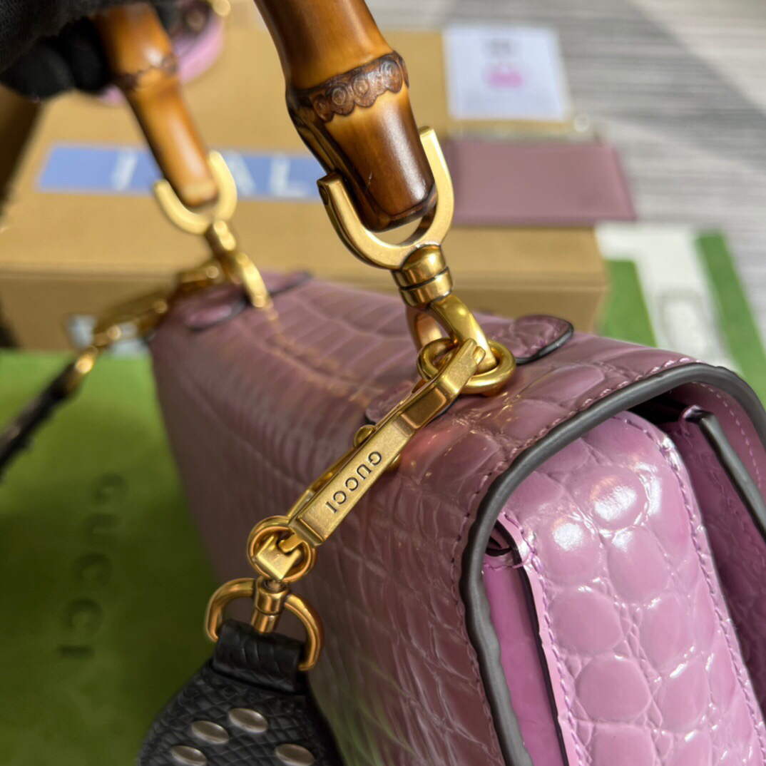 Gucci 675797 Gucci Bamboo 1947 small top handle bag Pink