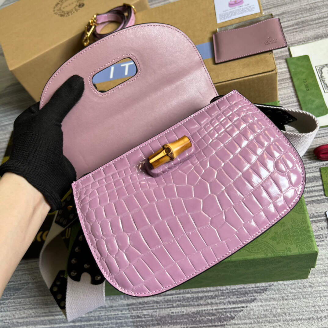 Gucci 675797 Gucci Bamboo 1947 small top handle bag Pink