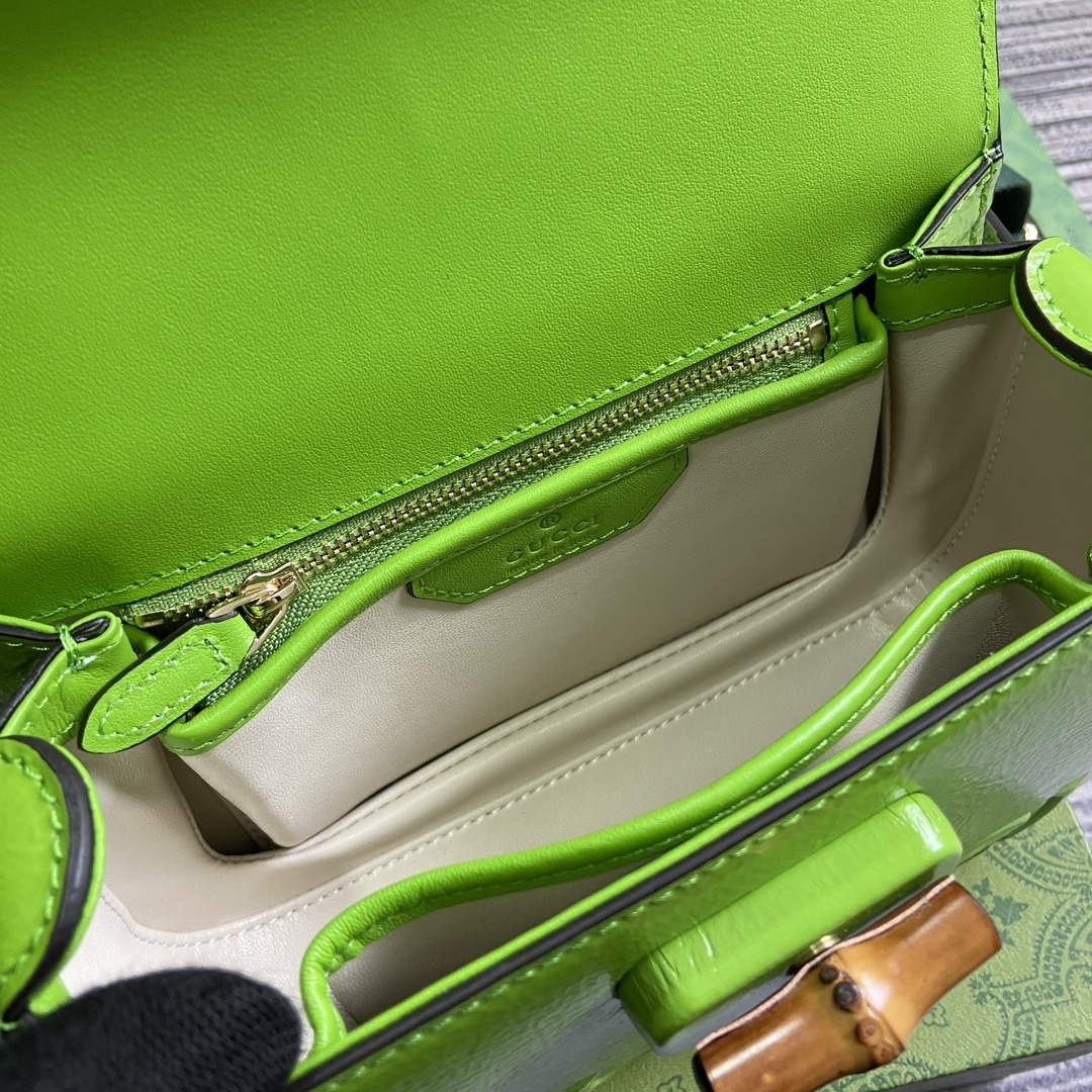 Gucci 675797 Gucci Bamboo 1947 Small Top Handle Bag Green patent leather