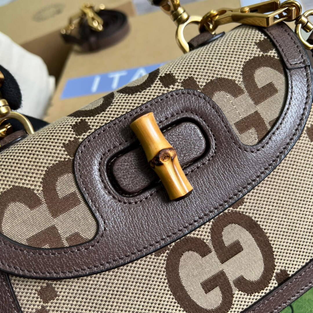 Gucci 675797 Small Jumbo GG Bag With Bamboo - Default Title - View 5