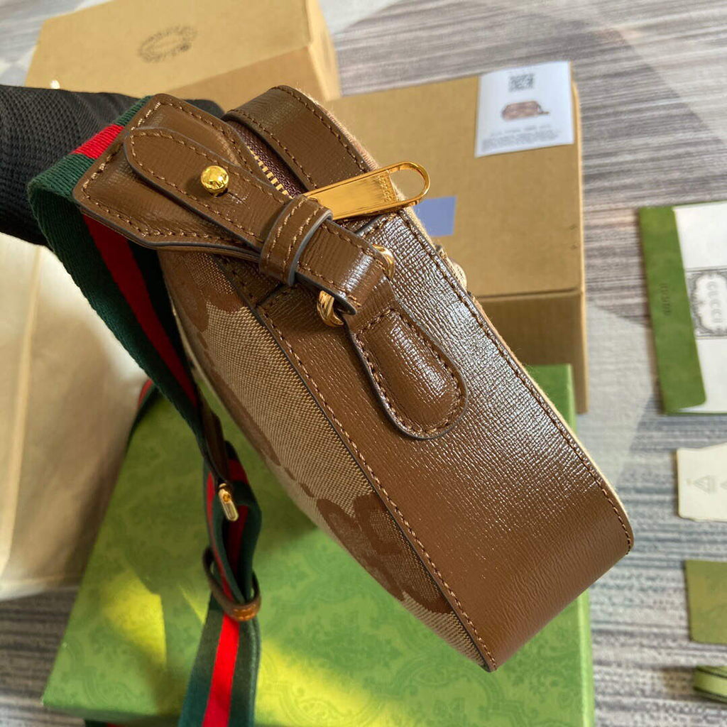 Gucci 675891 Messenger bag with jumbo GG Brown