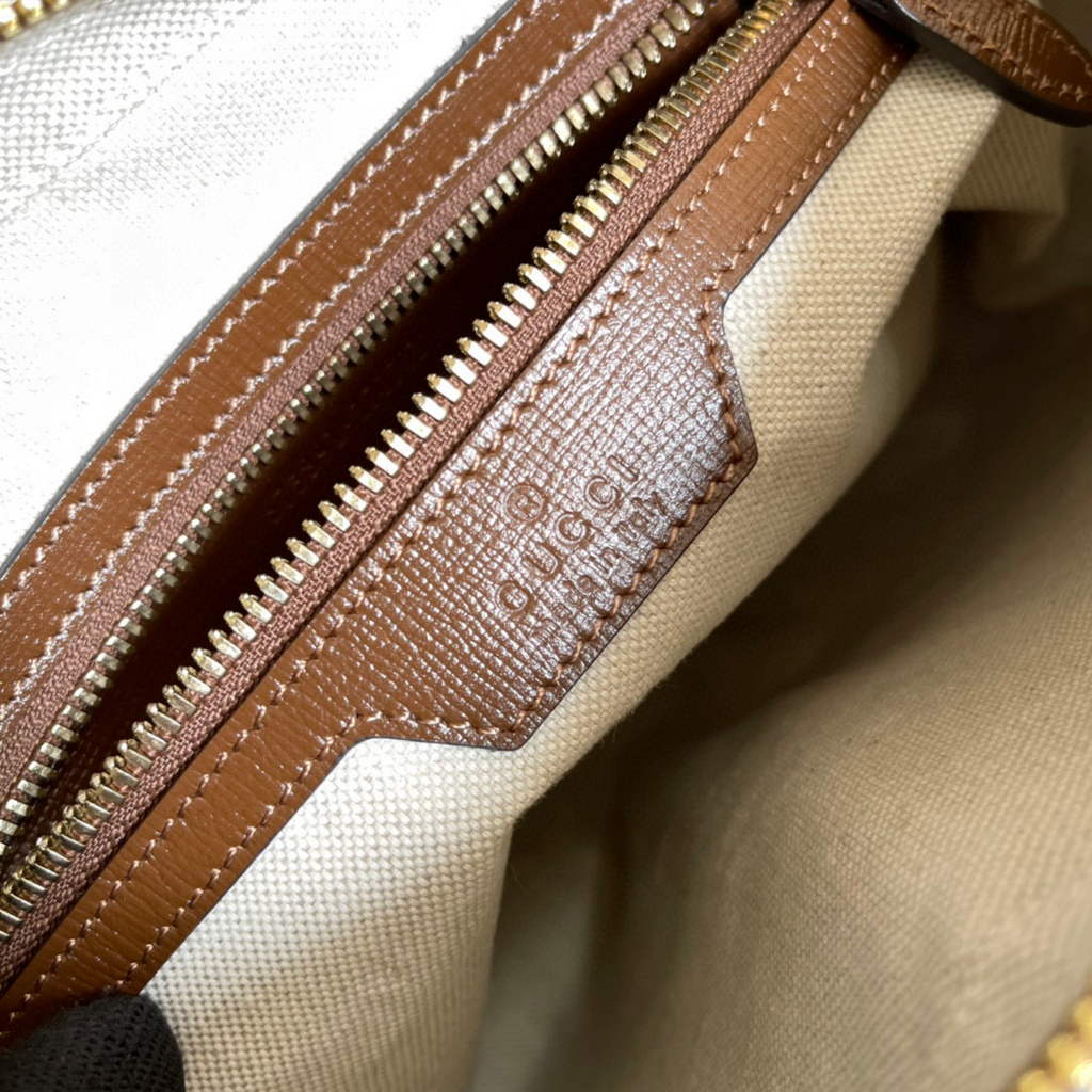 Gucci 675891 Messenger bag with jumbo GG Beige Brown