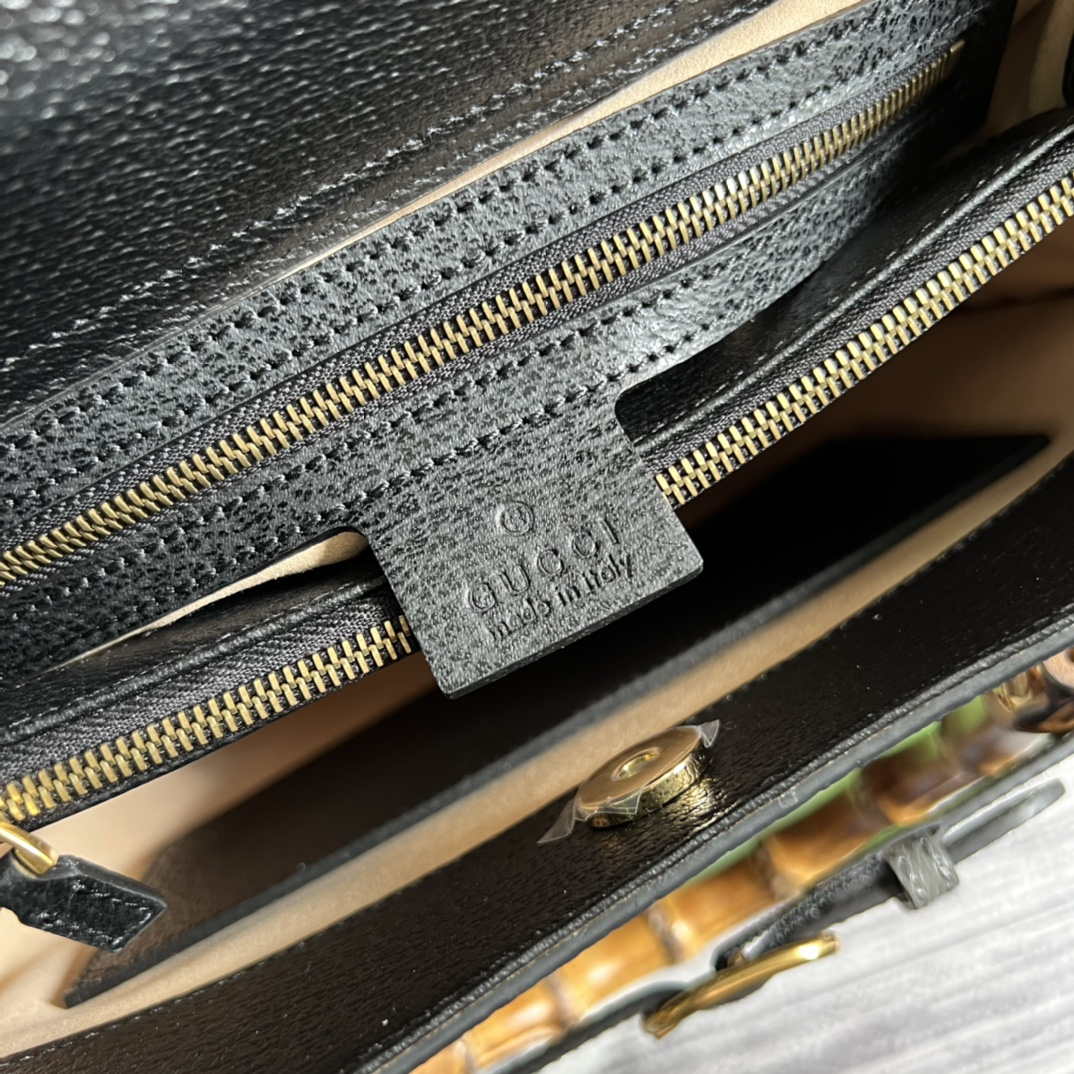 Gucci 678842 Diana medium tote bag Black