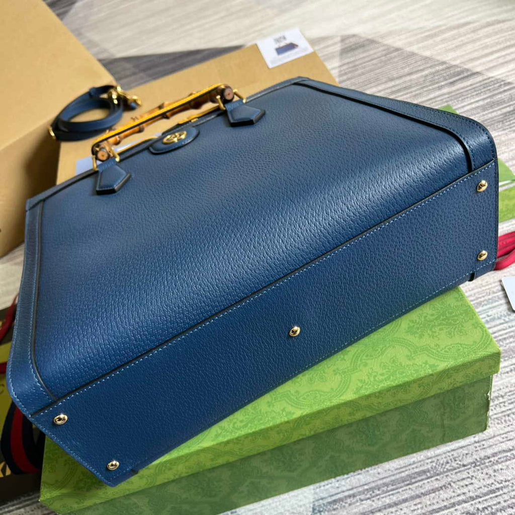 Gucci 678842 Diana medium tote bag Blue