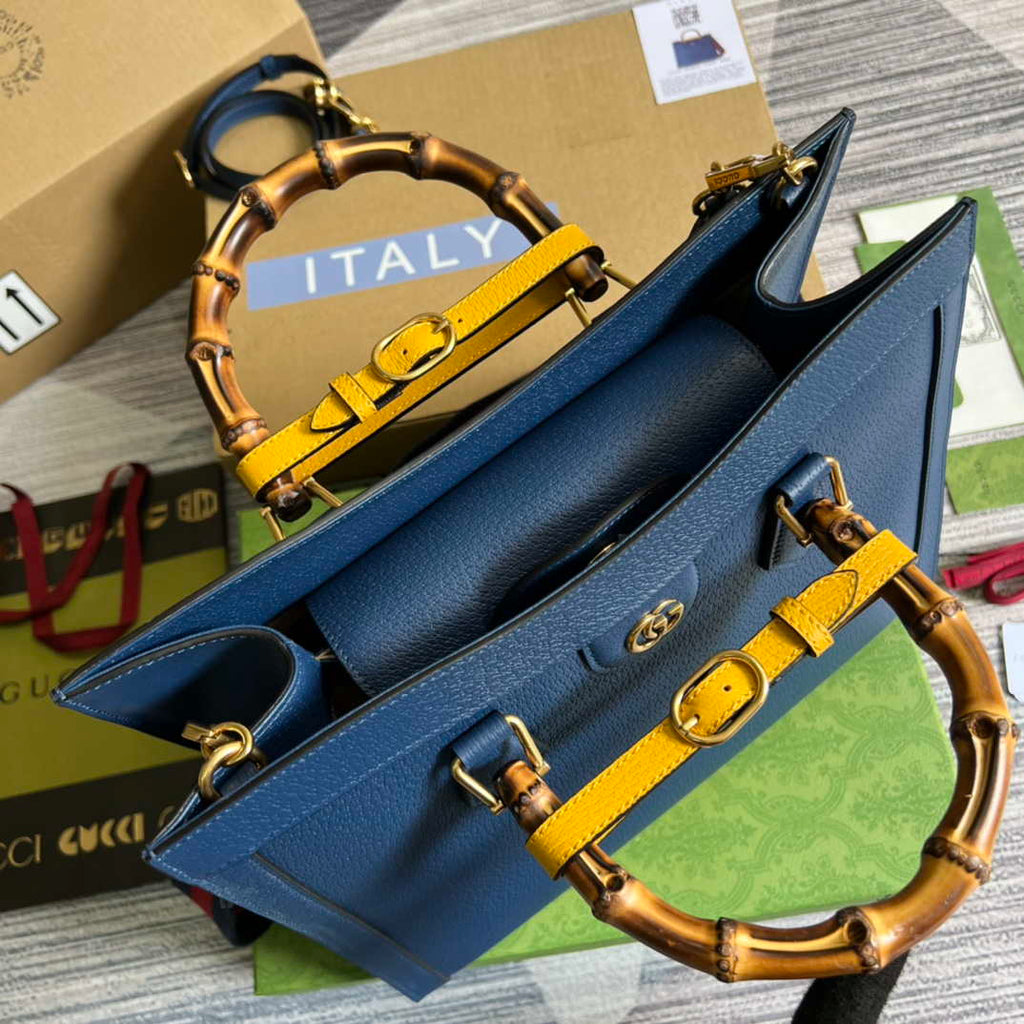 Gucci 678842 Diana medium tote bag Blue