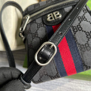 Gucci 680129 Gucci x Balenciaga The Hacker Project Shoulder Zip Bag Black - Default Title - View 8