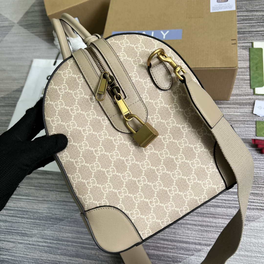 Gucci 681295 Jumbo GG medium duffle bag Beige