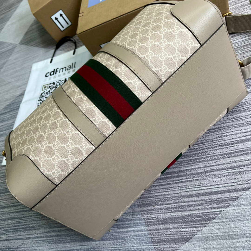 Gucci 681295 Jumbo GG medium duffle bag Beige
